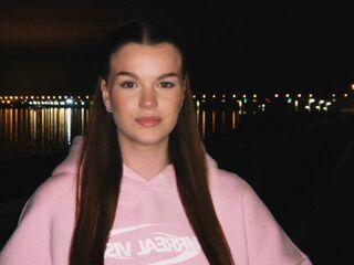 chatrubate cam girl StaceyRouthier