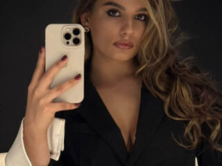 free pussy webcam TaHillmer