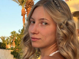 Kinky webcam TainaTatge