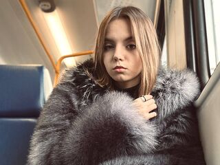girl TasiaPetronzio