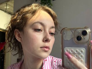 adult liveshow ThuyThorstad