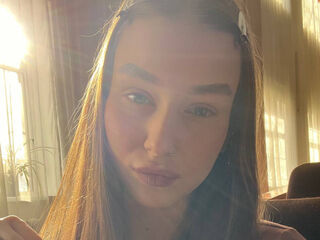 live cam girl picture TristaCarmody