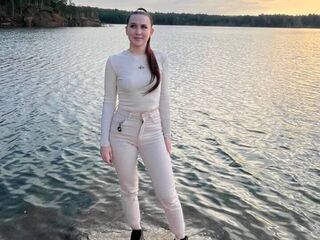 naked girl with webcam masturbating with vibrator VarvaraShy