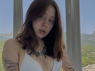 topless webcamgirl VeronicaBlush