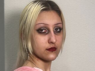 naked webcam girl VictorinaHarvest