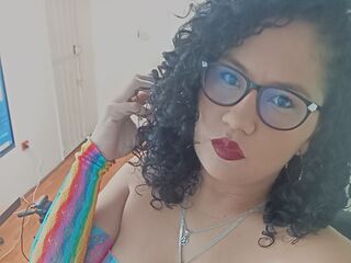 camgirl masturbating with dildo ZehraGunes