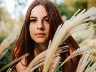 camgirl playing with dildo ZilaraSweety