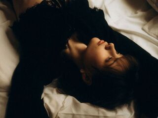 sexy webcamgirl ZulaMabin